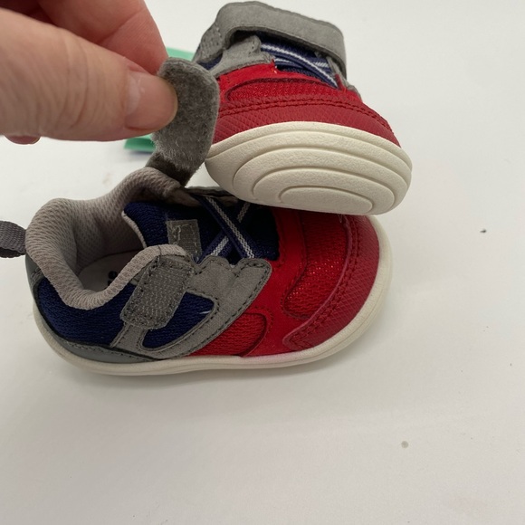 Surprize by Stride Rite Chase Sneakers - Picture 3 of 10